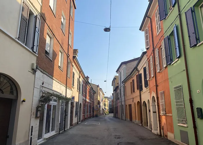 Dimora Pasolini , Stylish Two Bedroom In The Historic Center