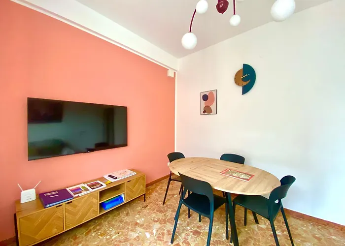 Lägenhet Dimora Pasolini , Stylish Two Bedroom In The Historic Center *