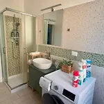 Dimora Pasolini , Stylish Two Bedroom In The Historic Center Apartamento