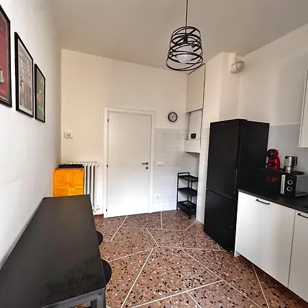 Dimora Pasolini , Stylish Two Bedroom In The Historic Center דירה ראבנה