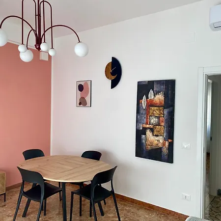 Dimora Pasolini , Stylish Two Bedroom In The Historic Center 公寓 *