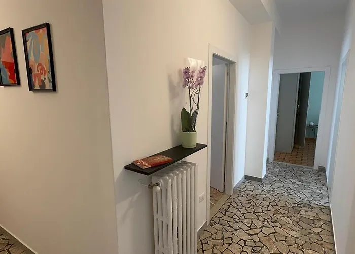 Apartment Dimora Pasolini , Stylish Two Bedroom In The Historic Center Ravenna