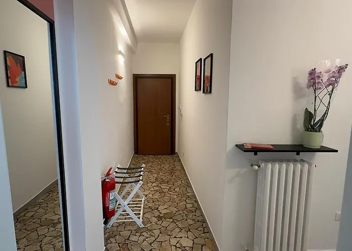 Dimora Pasolini , Stylish Two Bedroom In The Historic Center