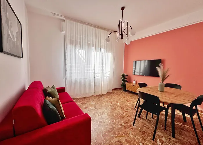 Dimora Pasolini , Stylish Two Bedroom In The Historic Center *
