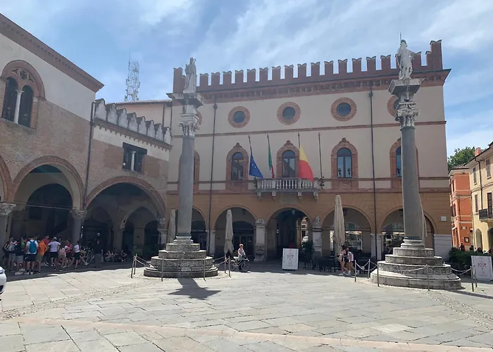 Dimora Pasolini , Stylish Two Bedroom In The Historic Center Apartment *